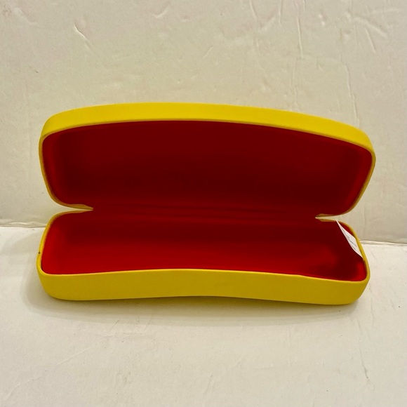 Two Sunglasses Cases- Quay and Ray Ban - Picture 6 of 12